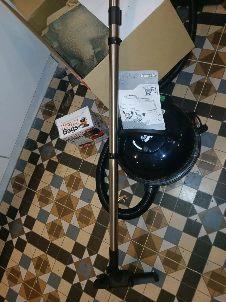 Hoover - Image 1