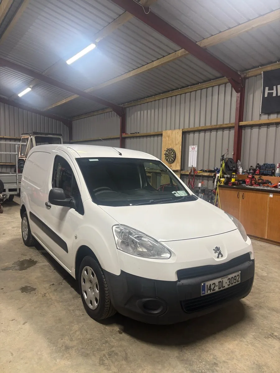 2014 Peugeot Partner - Image 2