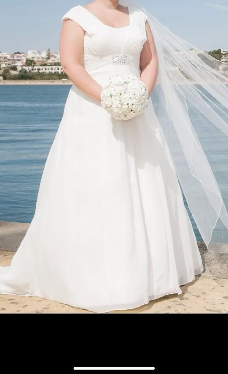wedding dress - Image 1