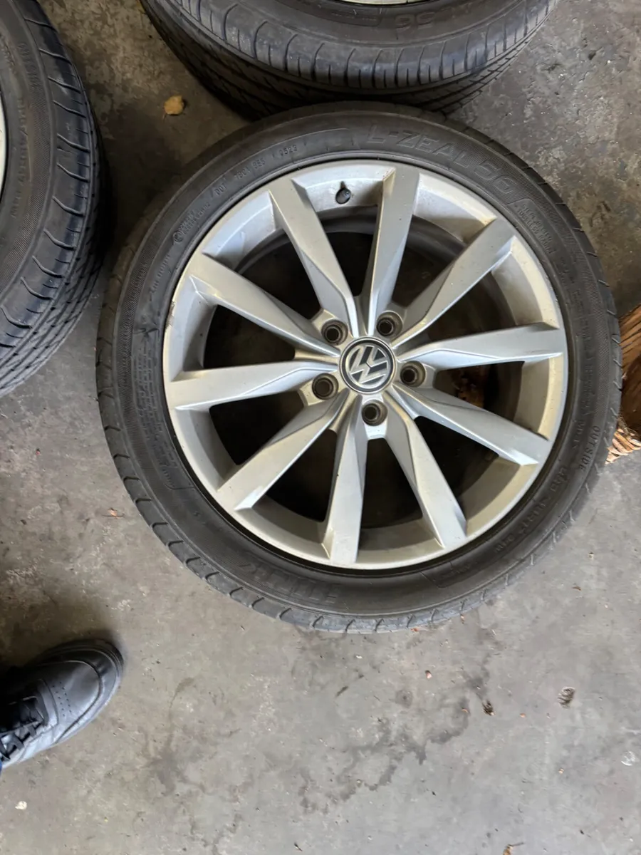 VW GOLF HIGHLINE ALLOYS - Image 4