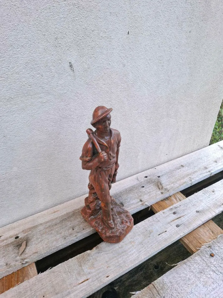 Old mine plaster statue - Image 2