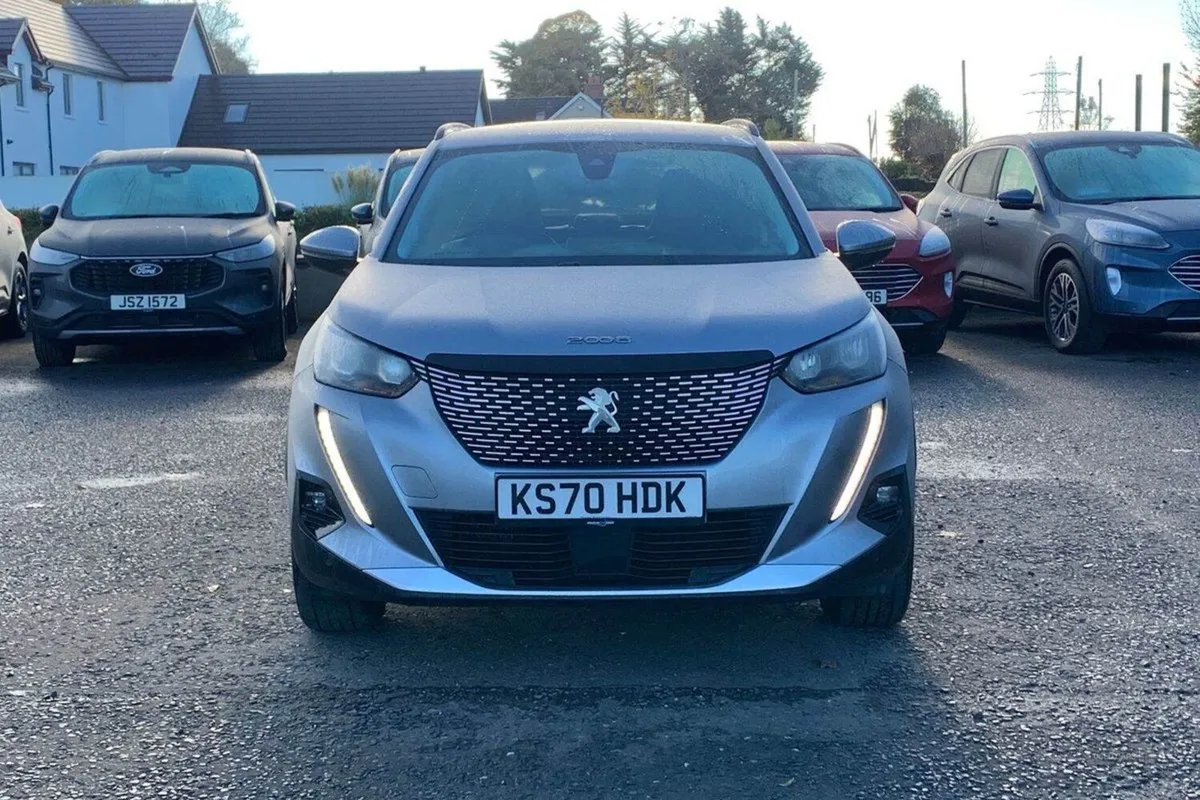 Peugeot 2008 1.2 130PS Allure in Grey With 48K - Image 4