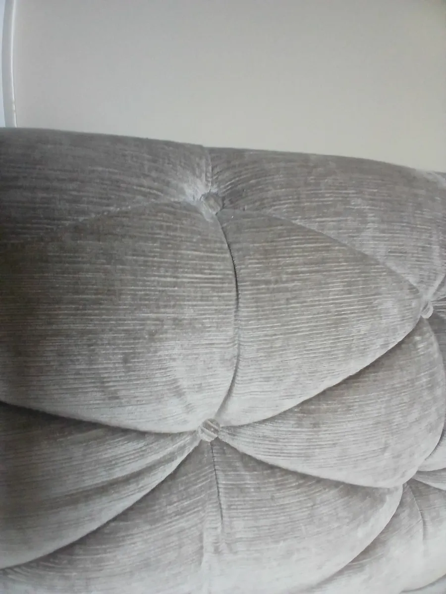 Laura Ashley Headboard - Image 4