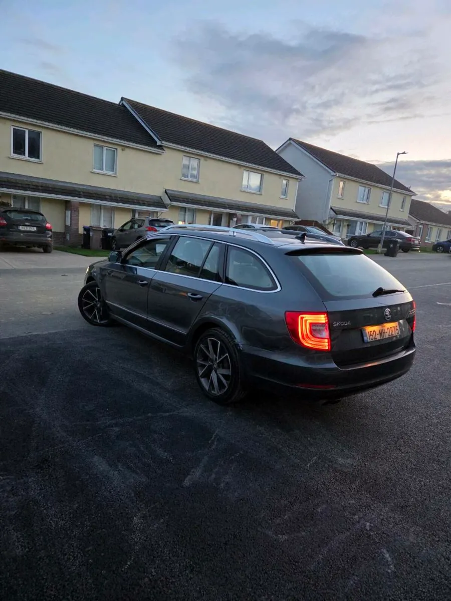 2015 skoda superb elegance top spec! 2.0 - Image 4
