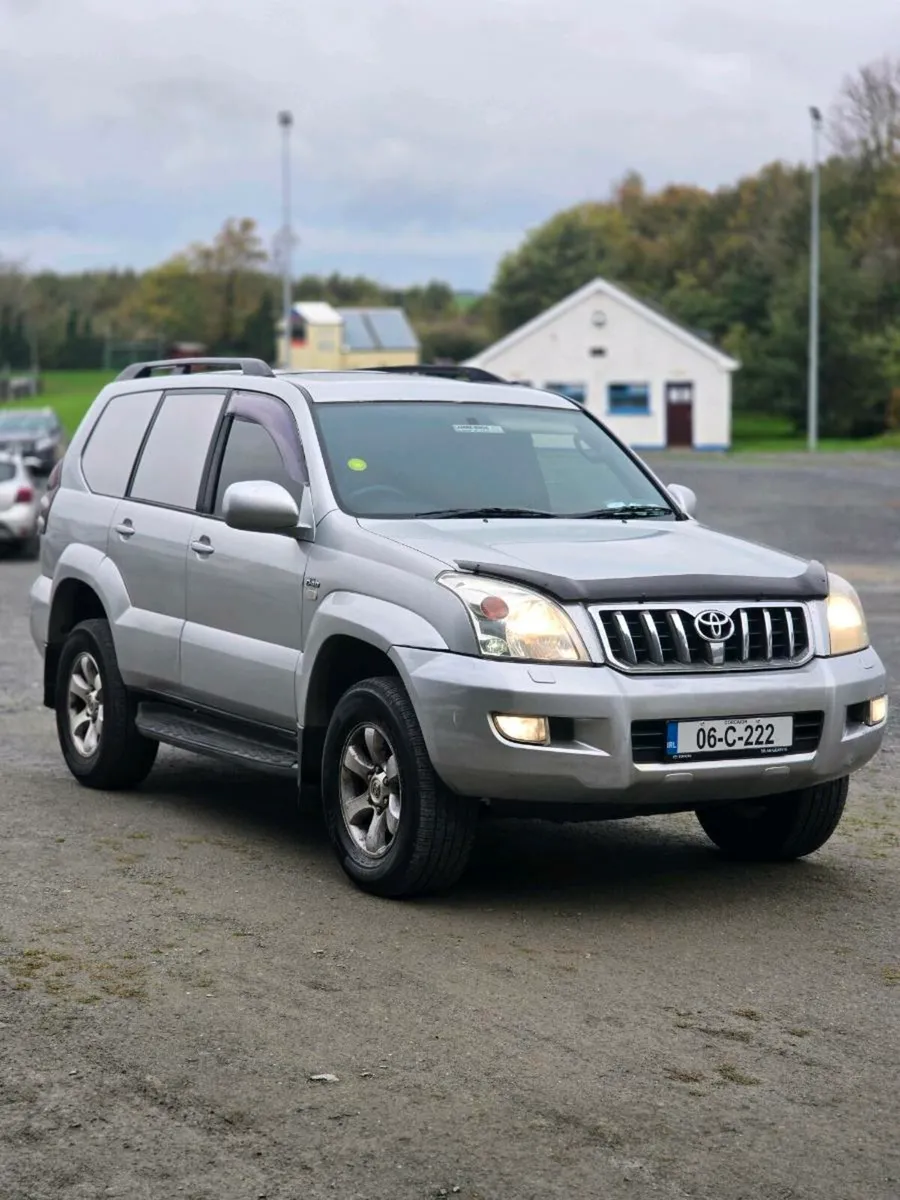 Toyota land cruiser cvrt and tax 7750€ - Image 1