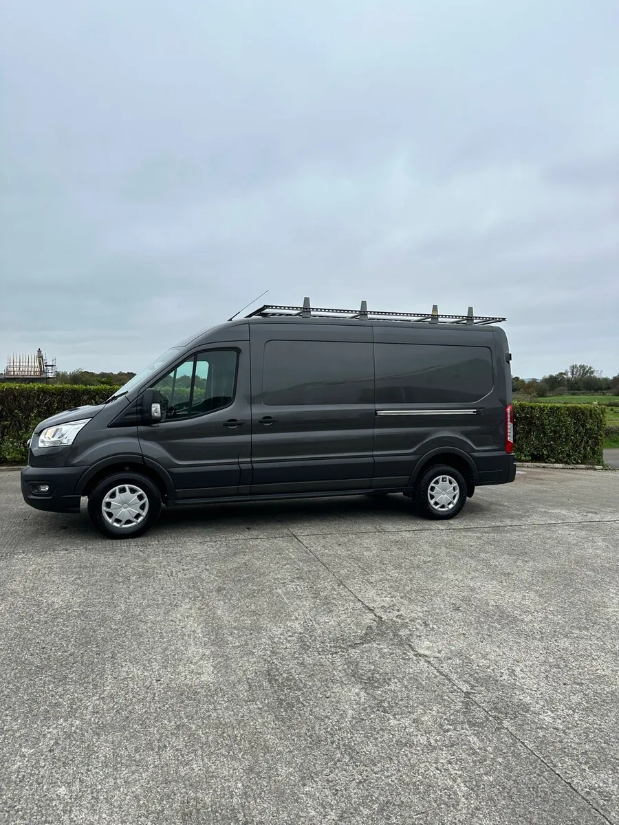 Ford transit 2022 - Image 2