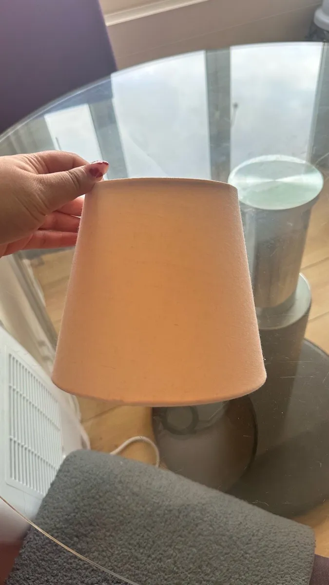 Lamp shade