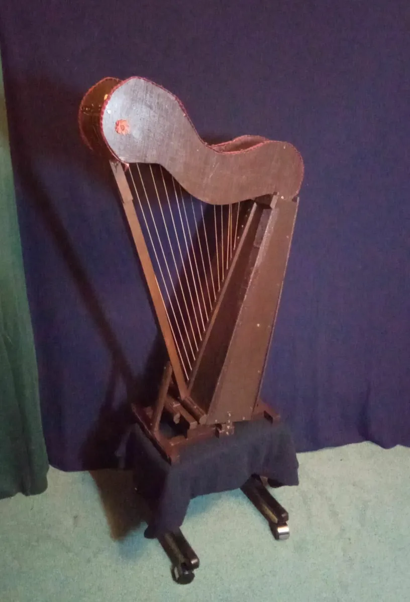 Enchanting Baby Harp - Image 1