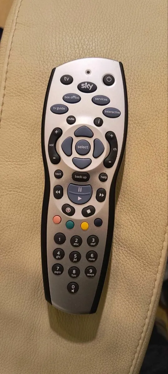 Remote control SKY used - Image 4