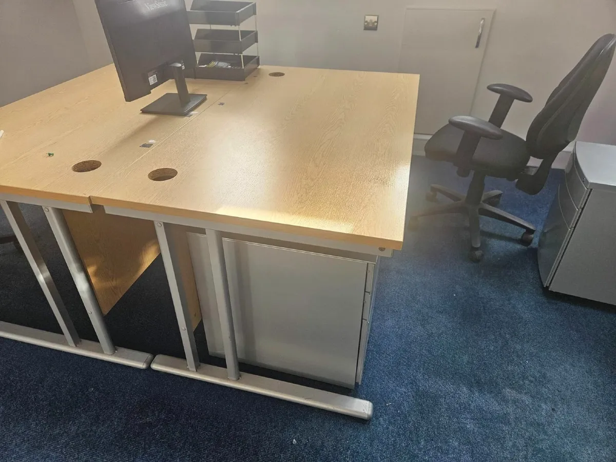 FREE OFFICE EQUIPMENT - Image 3