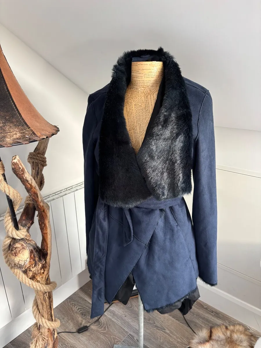 Woman’s clothes - Image 2