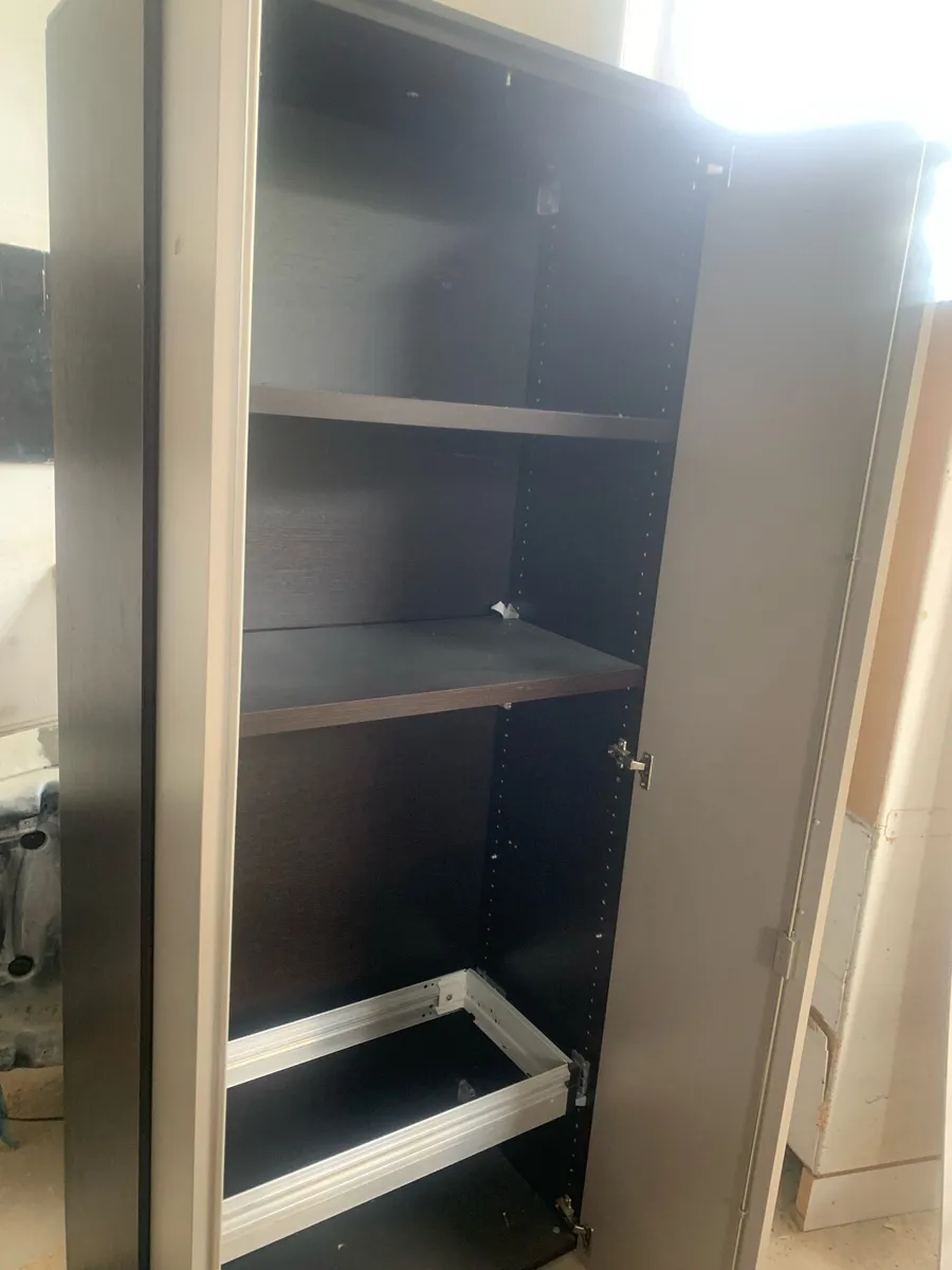Filing cabinet - Image 2