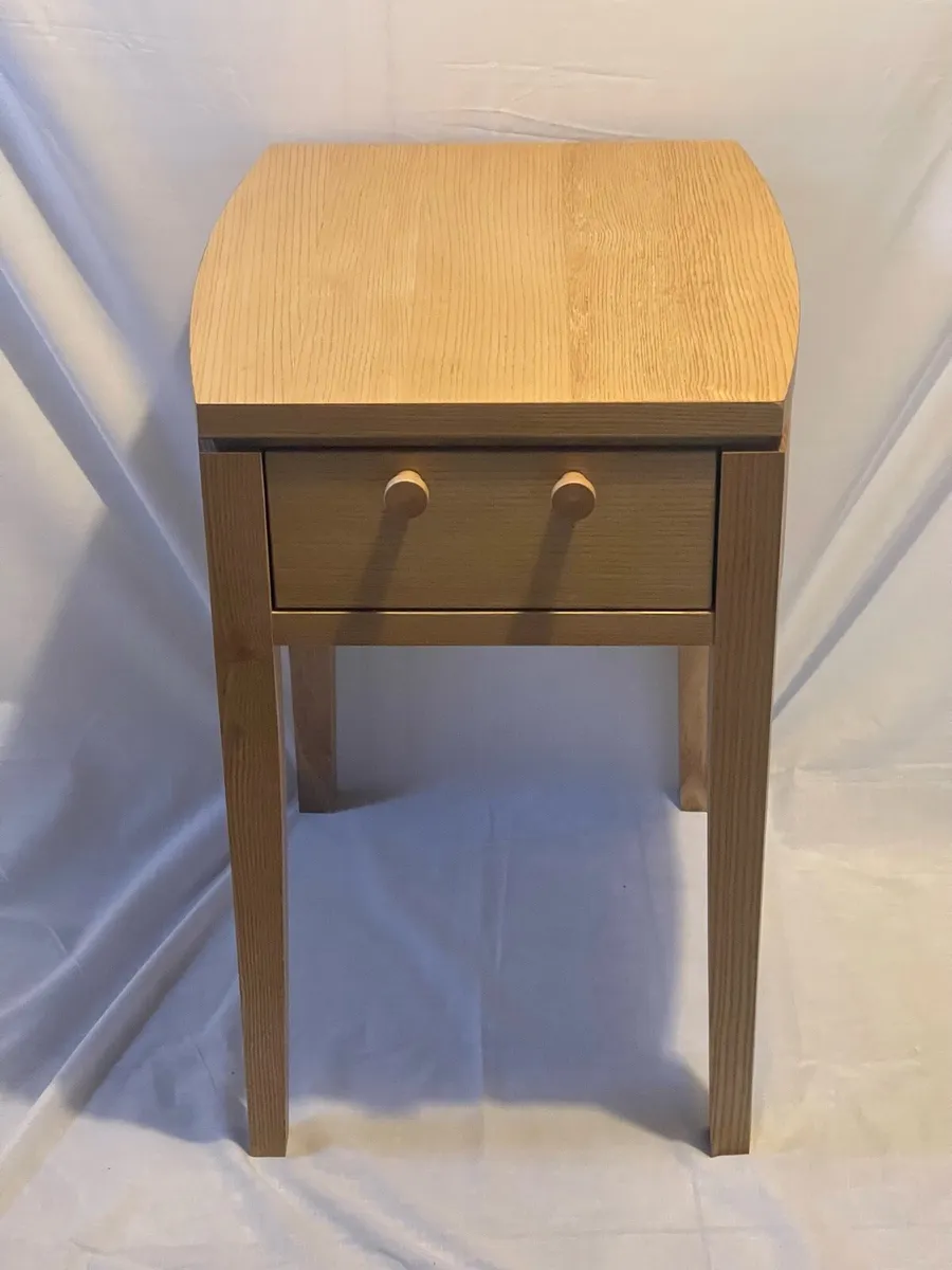 Vintage night stands & lamps - Image 3