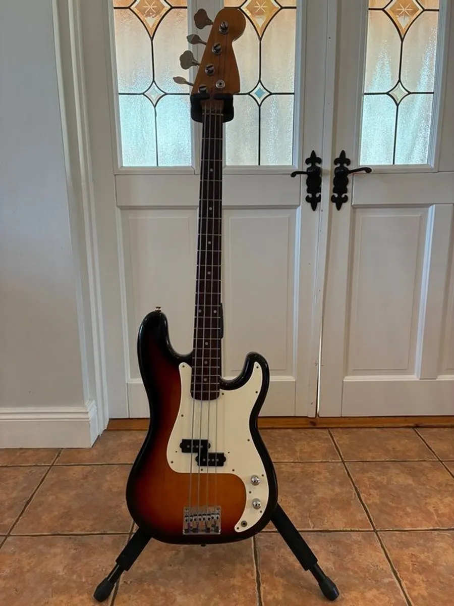 Fender Precision Bass no-name copy - Image 1