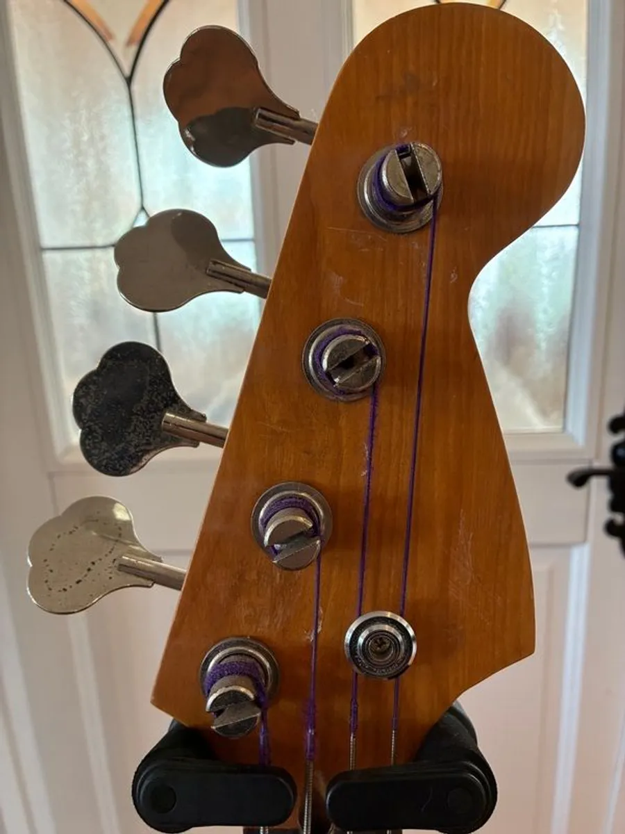 Fender Precision Bass no-name copy - Image 4