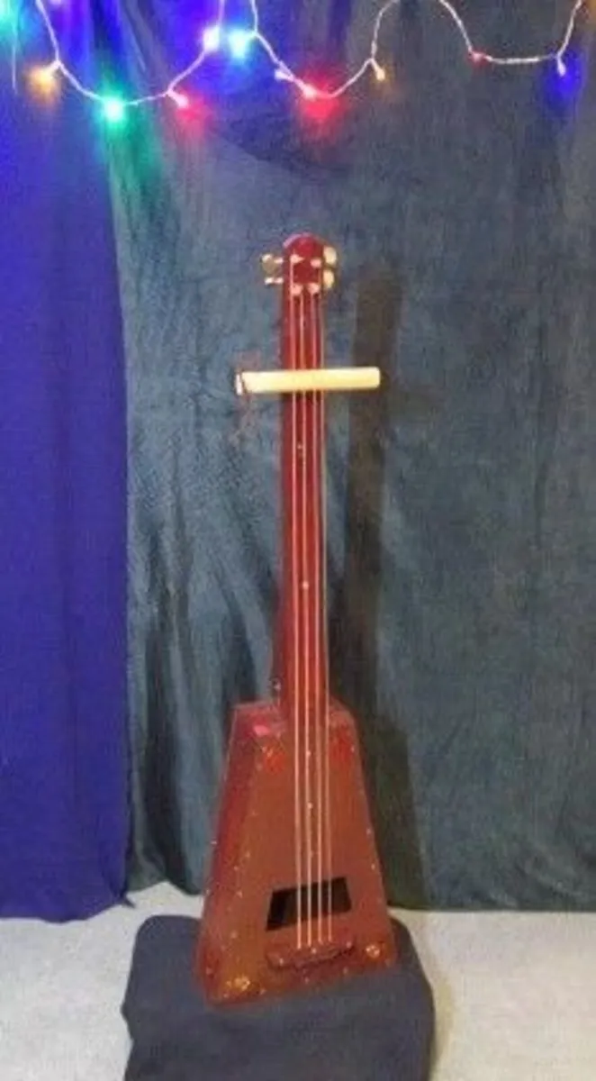 Trapezoid shaped mini bass - Image 4