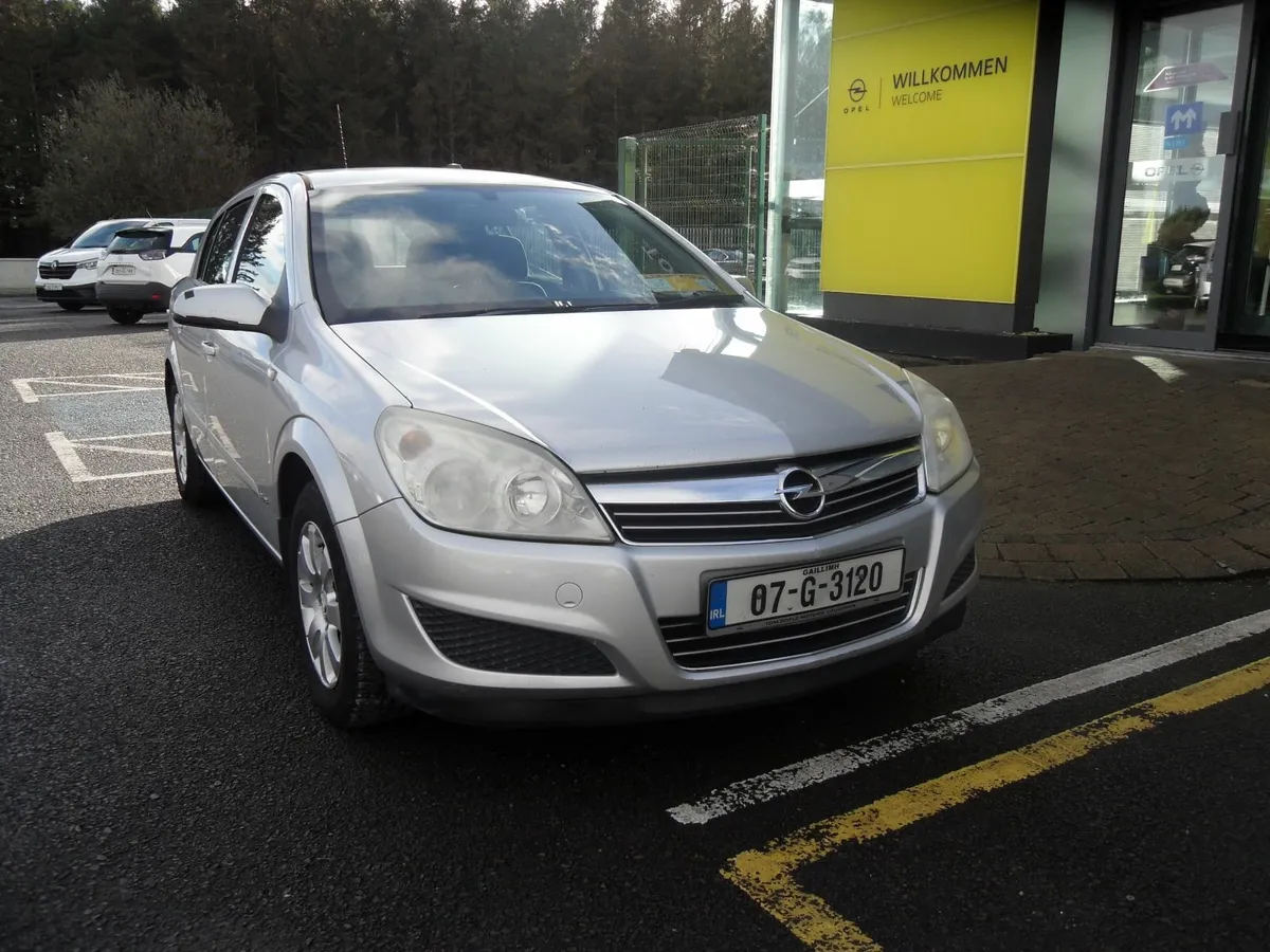 Opel Astra 2007 - Image 2