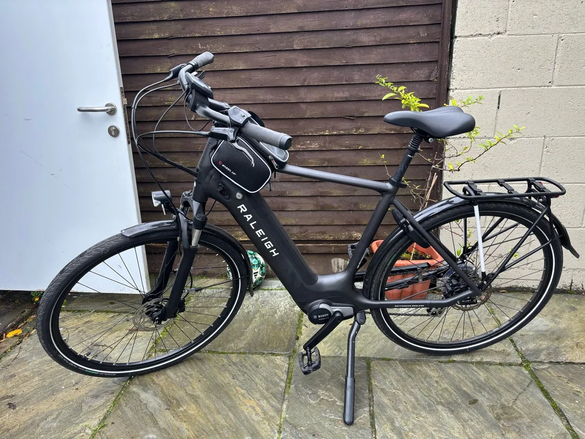 NEW - Raleigh Motus Tour Crossbar 700c - Image 4