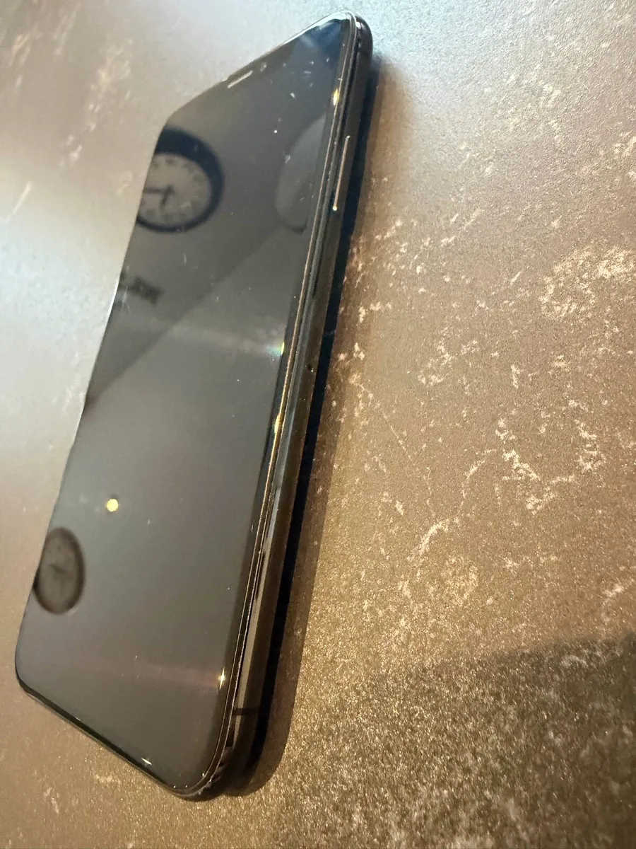 Apple iPhone Xs 64gb - Image 3