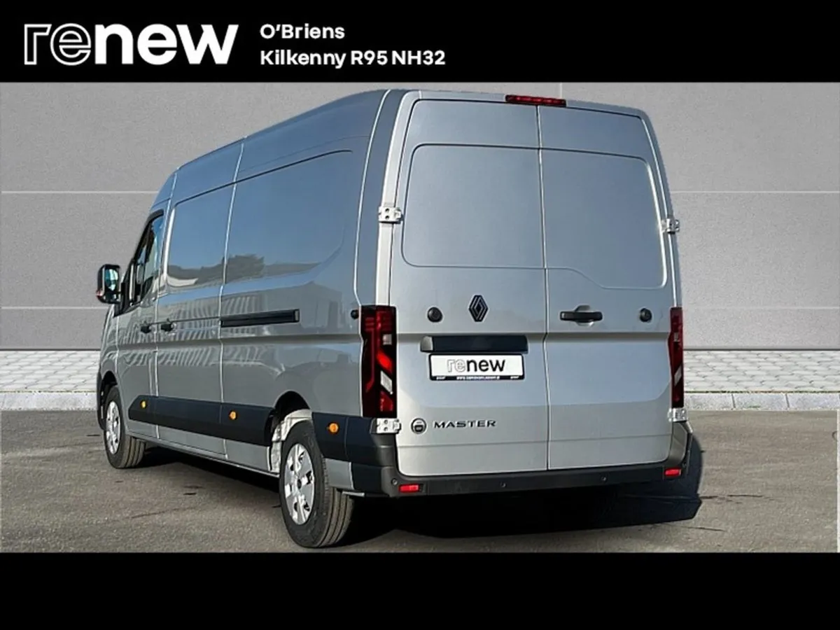 Renault Master Lm35 Advance 2.0 DCI 150 BHP - Image 3