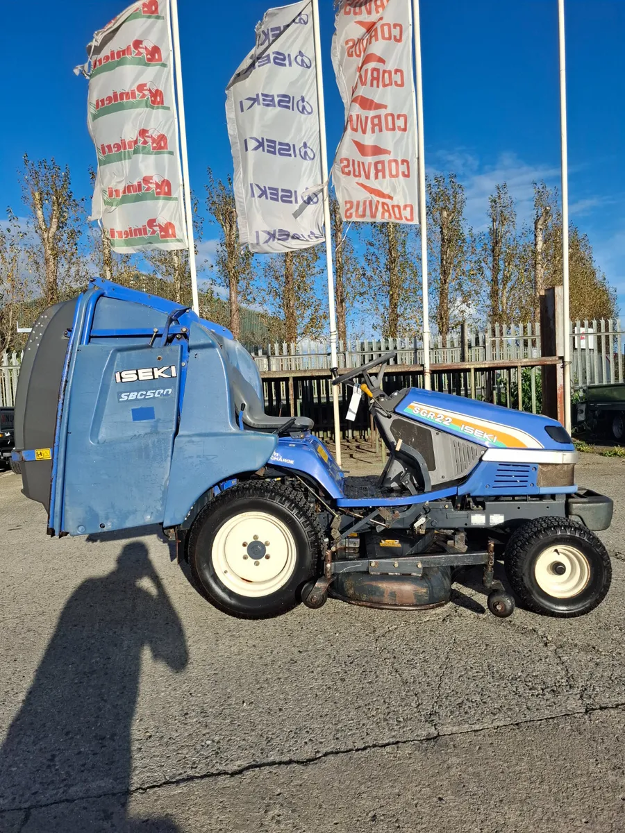 Iseki SGR22 High Dump Mower - Image 1