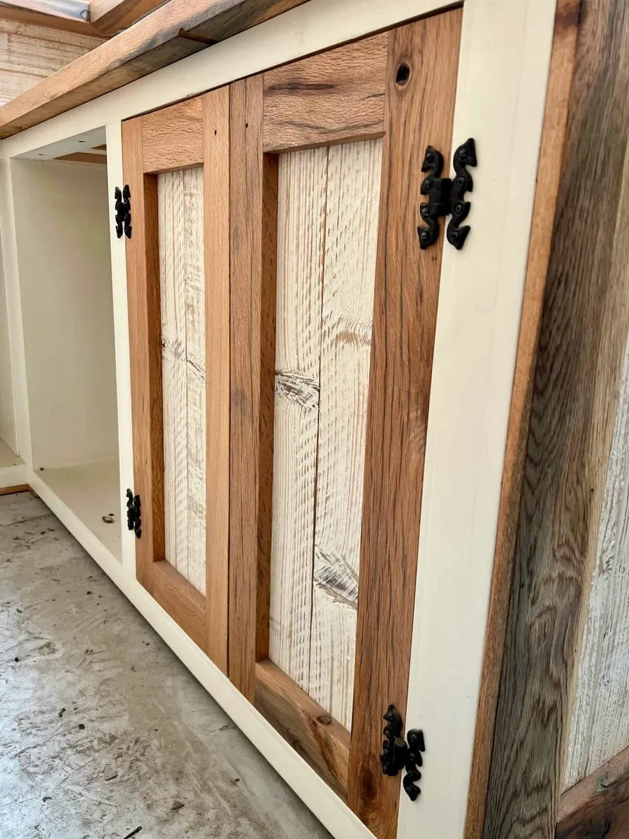 Hand Crafted Oak Bar - Image 2