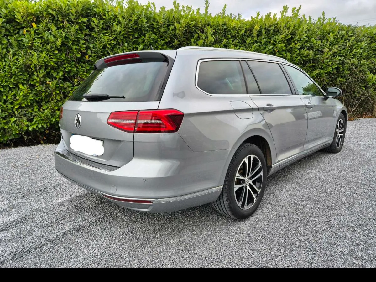 191 Volkswagen Passat Highline - Image 3
