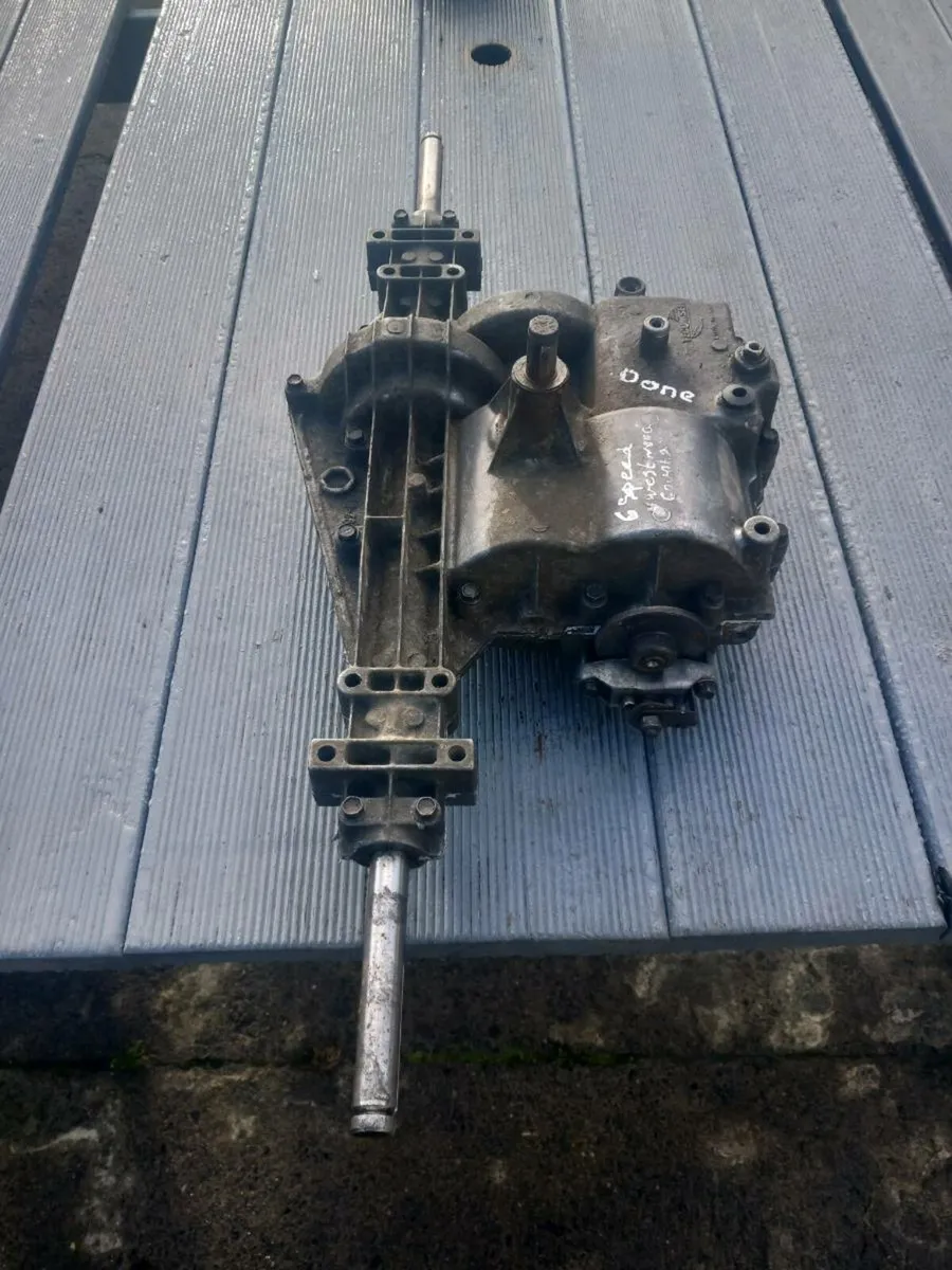 Westwood/Countax manual gearbox for sale - Image 4