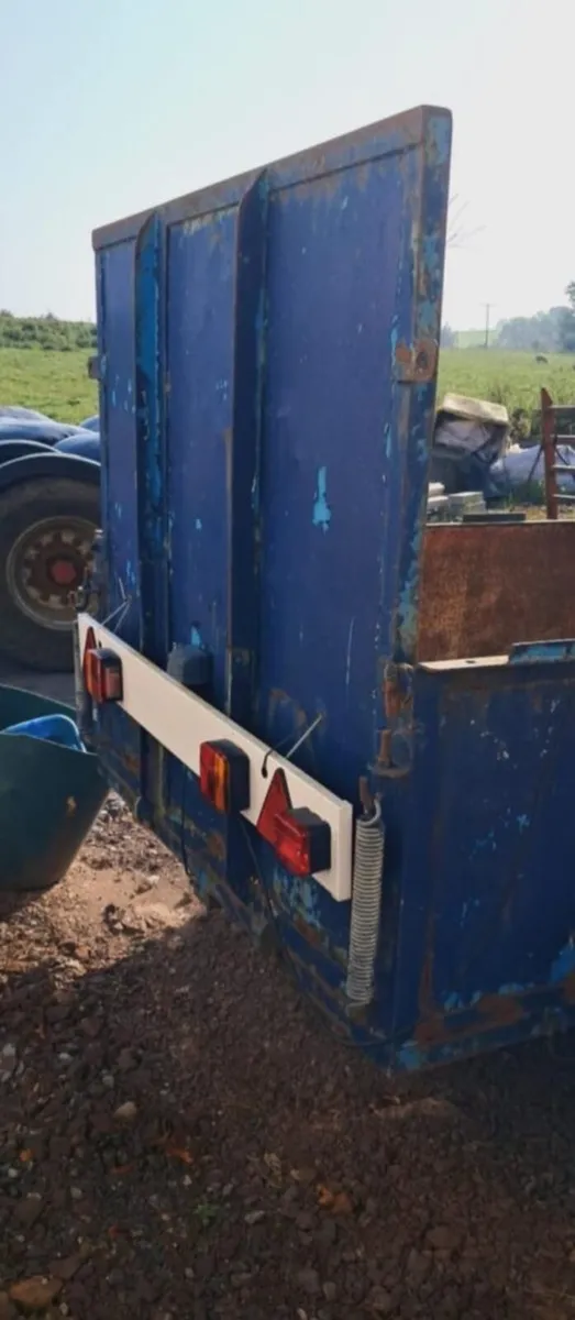 Builders Trailer with Ramp - Image 2