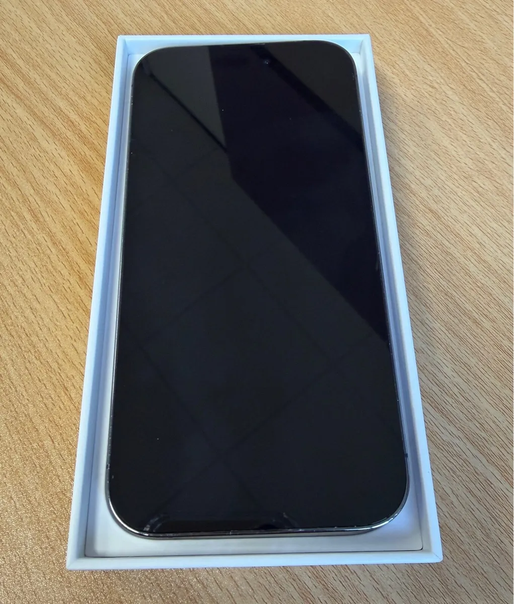 iPhone 14 Pro - 128gb, unlocked, dark purple - Image 3