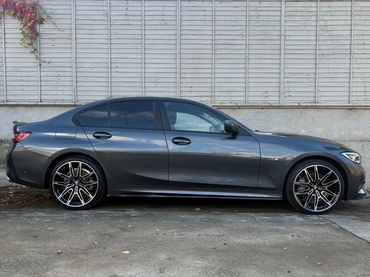 BMW 3-Series 2022 SE PRO AUTO / M-DESIGN KIT - Image 2