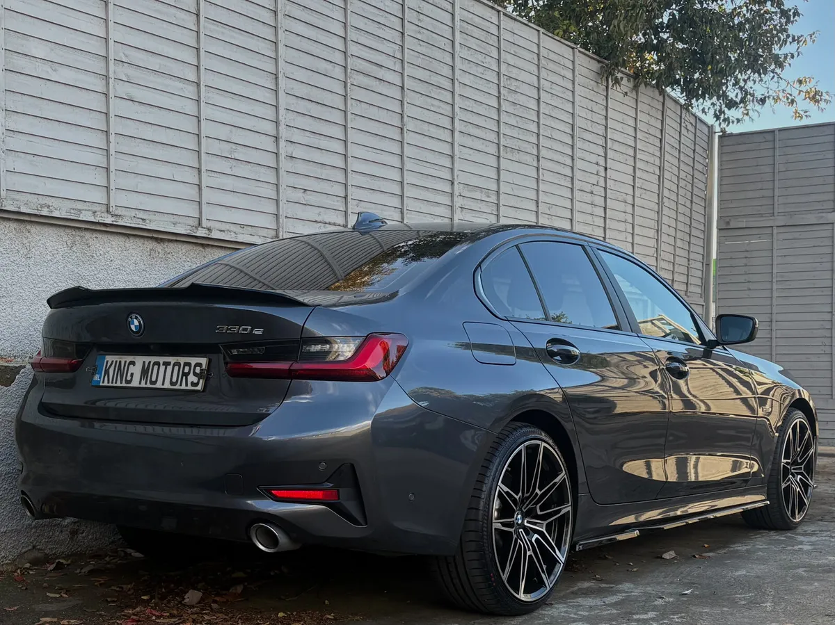 BMW 3-Series 2022 SE PRO AUTO / M-DESIGN KIT - Image 3
