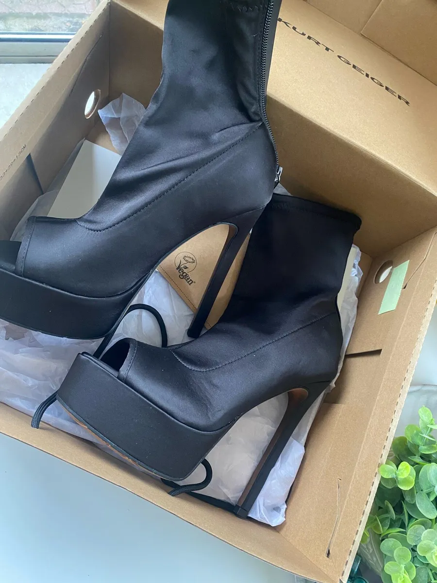 Satin ankle boots - Kurt Geiger - Image 1
