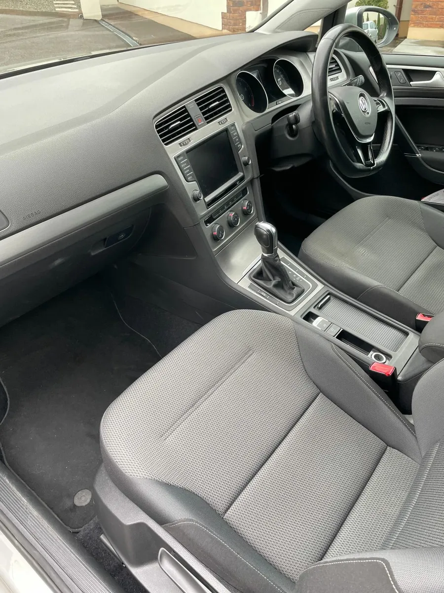 Volkswagen Golf 2014 - Image 3
