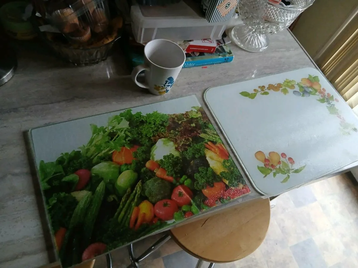 Glass chopping boards x2
