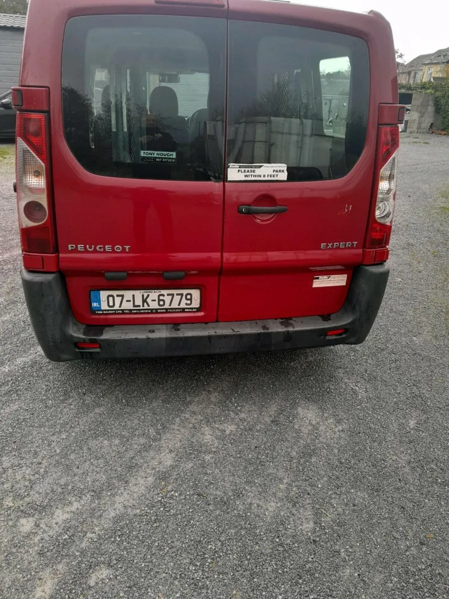 Van - Image 1