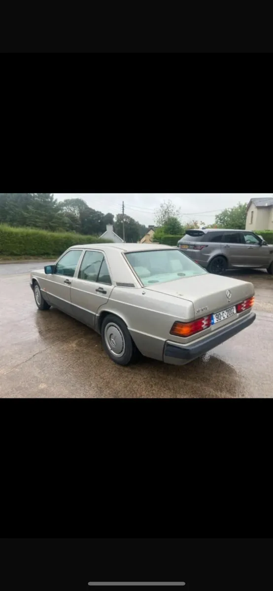 Mercedes Benz 190E - Image 2