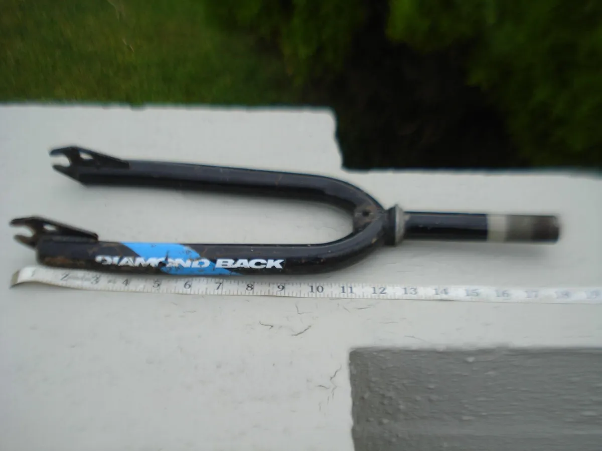 DIAMOND BACK OLD BMX TYPE METAL FORK. - Image 1
