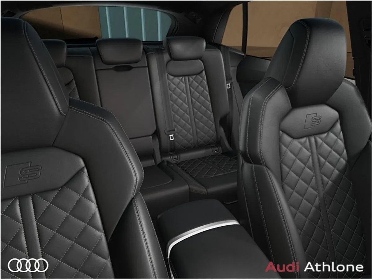 Audi Q8 3.0tfsie 483BHP Quattro Competition Tip-t - Image 4