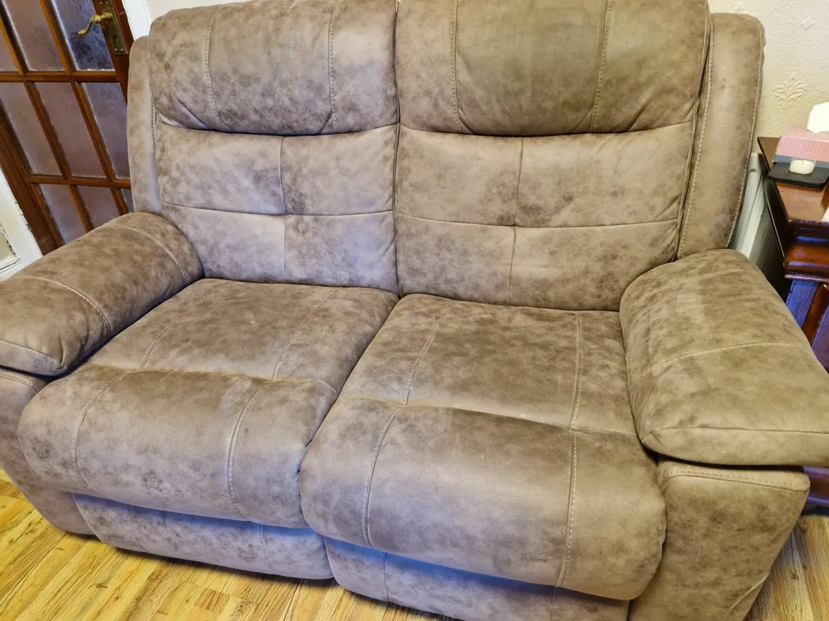 2+1+1 Recliner Suite - Image 1