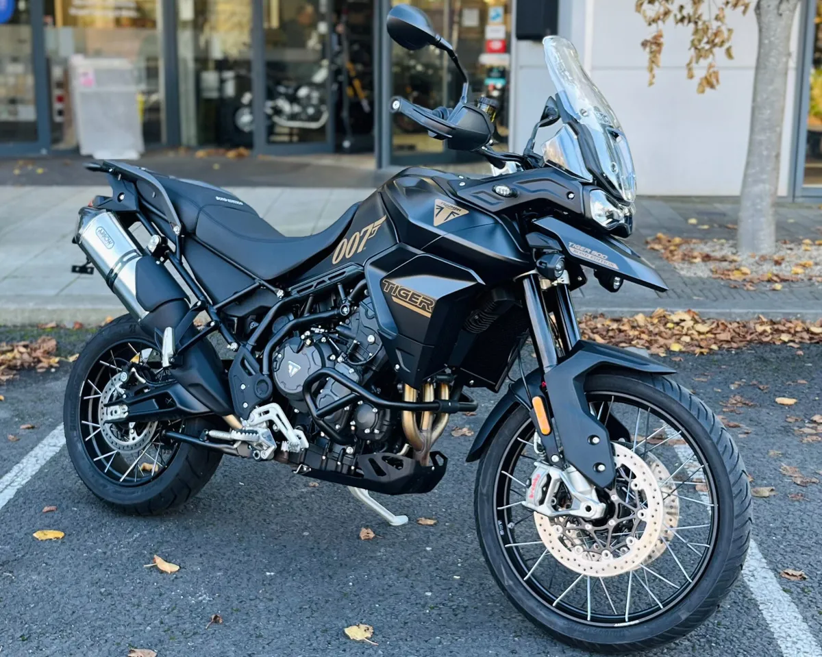 JAMES BOND EDITION TIGER 900 GT PRO RALLY - Image 2