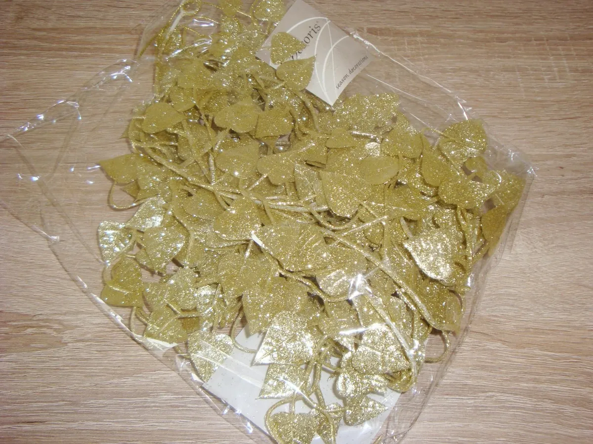 Gold glitter vine garland 180cm - Image 3