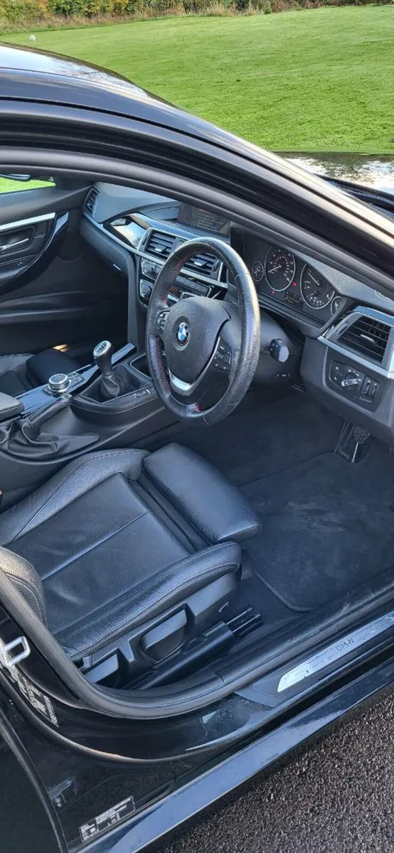 BMW 320 ED SPORT - Image 4