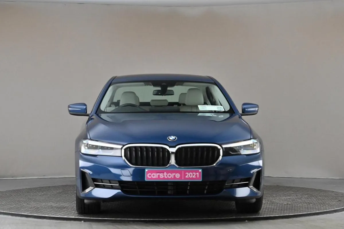 BMW 5 Series 520D 5ssa  beige Leather - Image 2