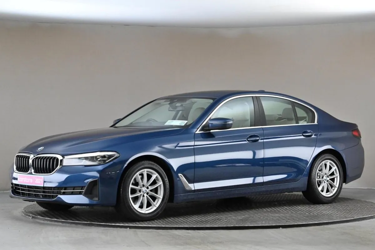 BMW 5 Series 520D 5ssa  beige Leather - Image 4