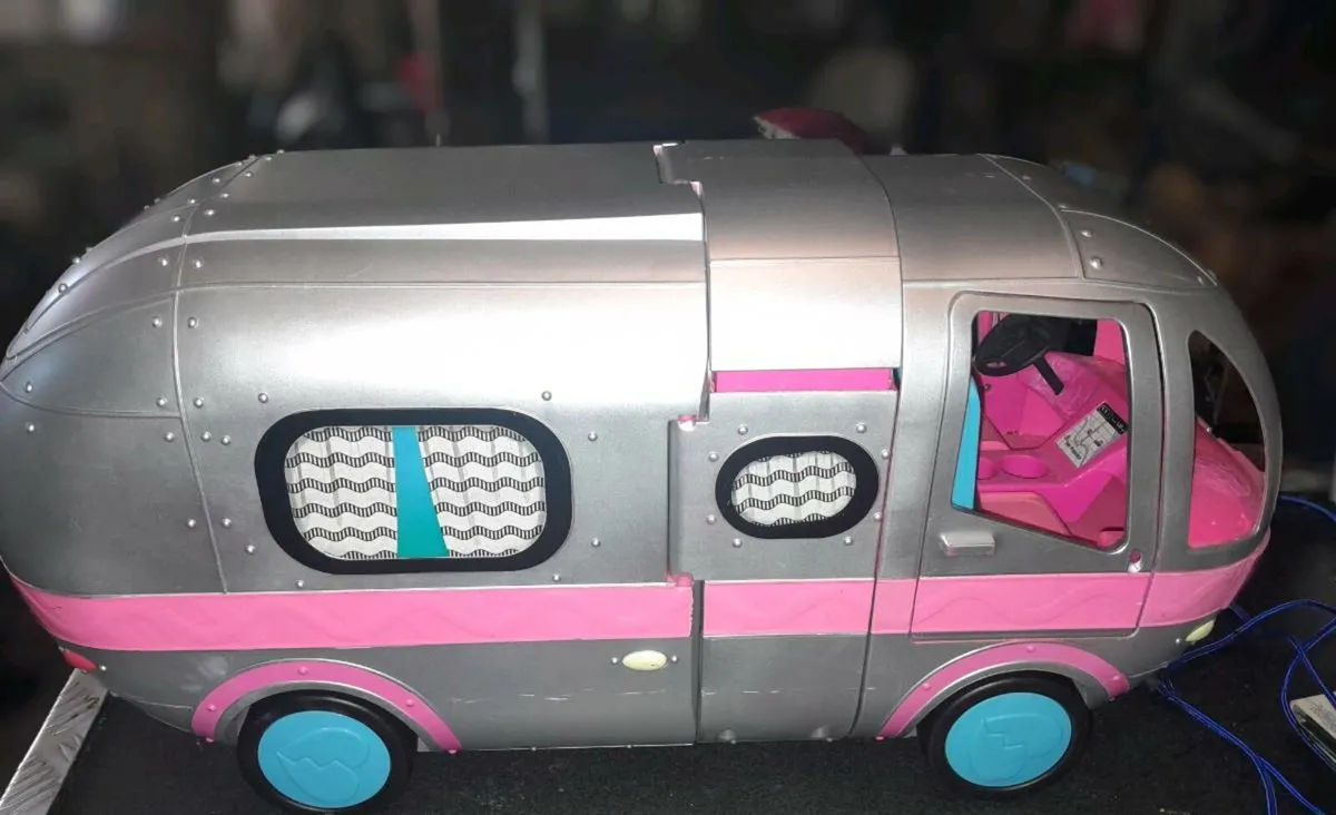 LOL large Glamper Camper van - Image 1