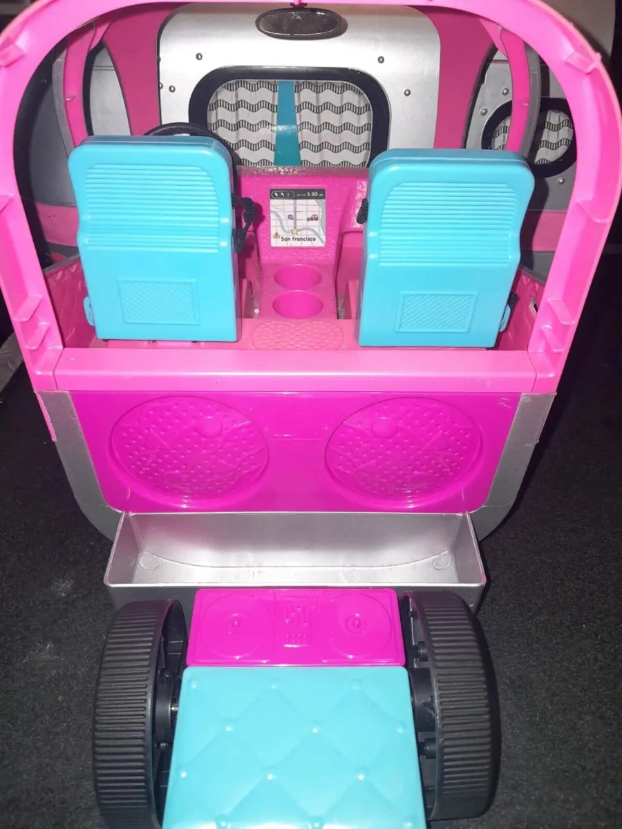 LOL large Glamper Camper van - Image 4