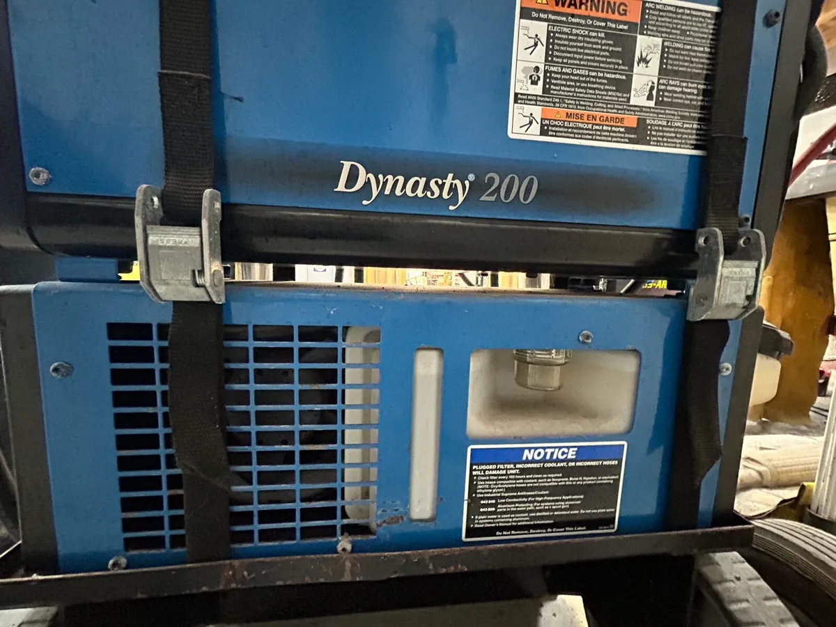 Miller Dynasty 200 TIG & Stick Welder - Image 2
