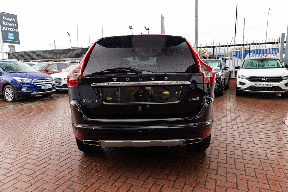 VOLVO XC60 2.0D4 SE LUXURY 5DR ESTATE AUTOMATIC // - Image 4
