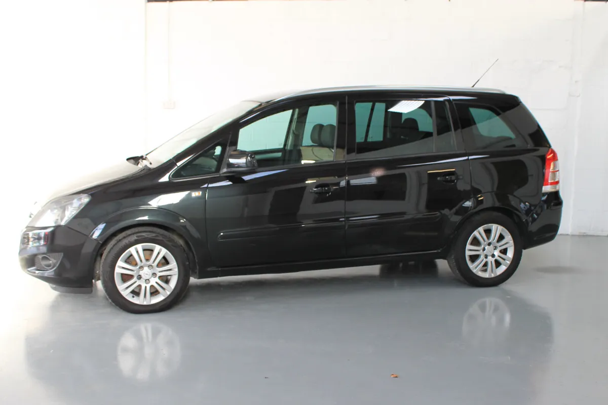 Opel Zafira Club Nct 03/26 - Image 4